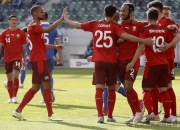 开云下载-关于红牛二队绝杀迈凯伦，拉塞尔状态火热的信息