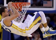 开云体育登录-奇湖对决的暗涌，当霍勒迪的非典型杀伤重塑比赛逻辑