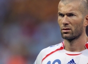 开云体育登录-F1街道赛之夜，保罗彻底打爆防线