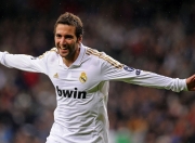 开云在线直播-奥运周期关键战焦点战，老鹰火力全开压制猛龙，战术与意志的双重胜利