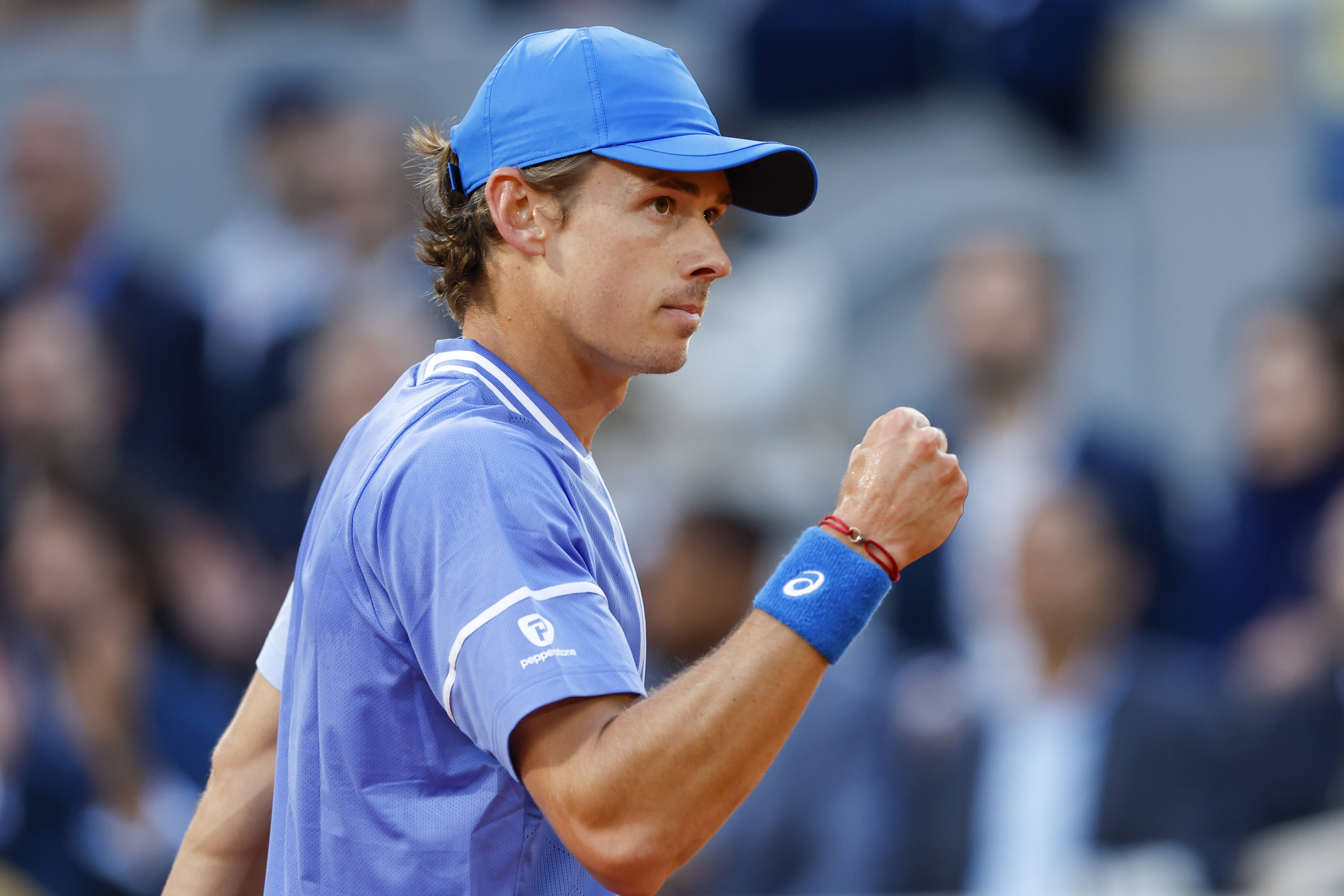 德国网球队血洗世界网球队，兹维列夫一己之力扛起全队的简单介绍