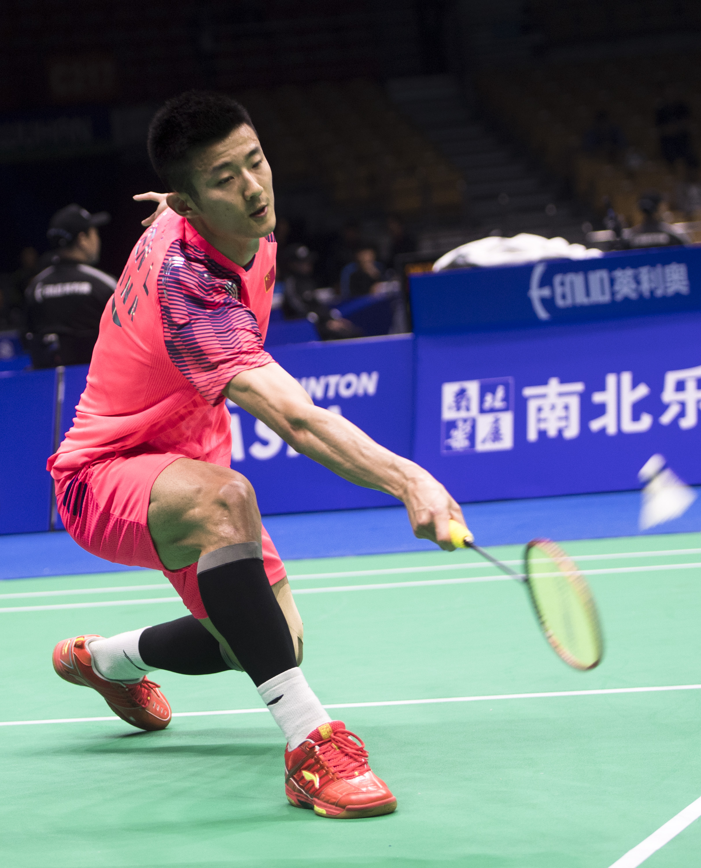 包含印尼羽毛球队横扫韩国羽毛球队，谌龙绝境逆转的词条