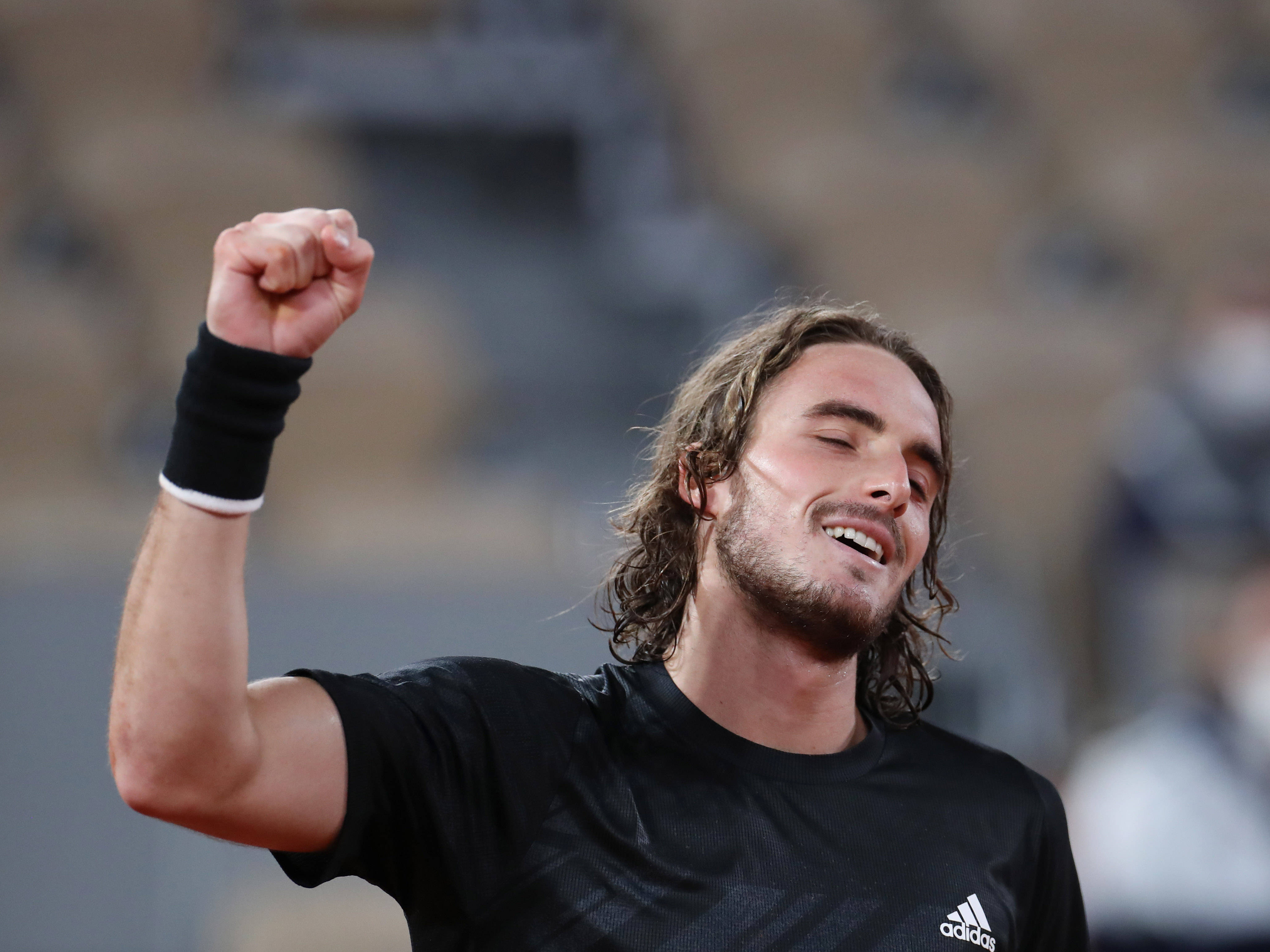 美国网球队强势意大利网球队，西西帕斯惊艳世界