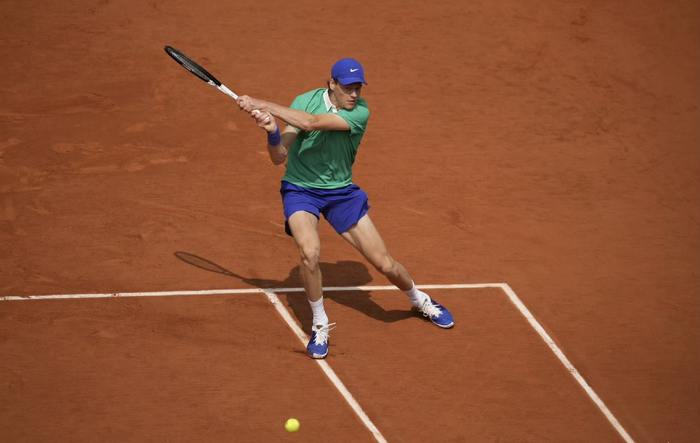 世界网球队碾压日本网球队，阿尔卡拉斯绝境逆转的简单介绍