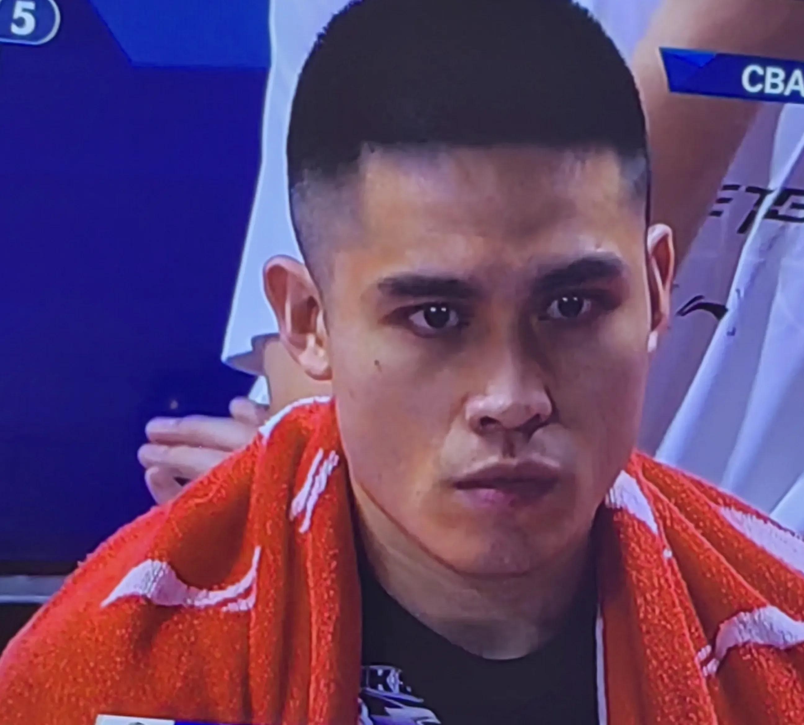 关于北京队险胜尼克斯，浓眉哥高光表现的信息