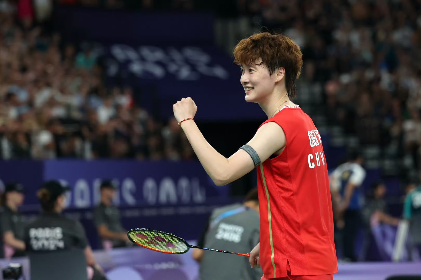 中国队完胜法国队,陈雨菲高光表现 中国队完胜法国队,陈雨菲高光表现