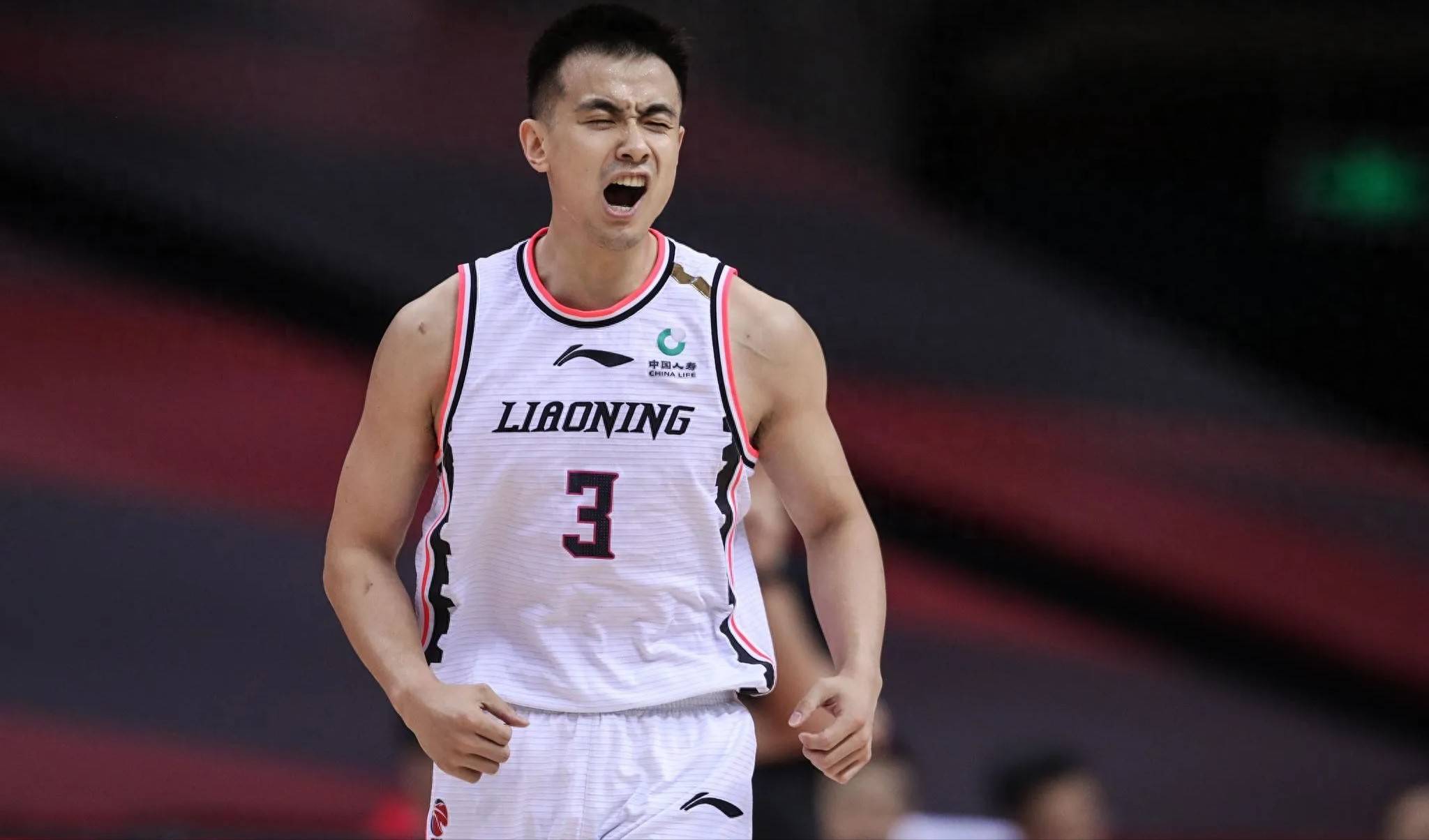 球队大将复出,球迷期待他重新登场 球队大将复出,球迷期待他重新登场