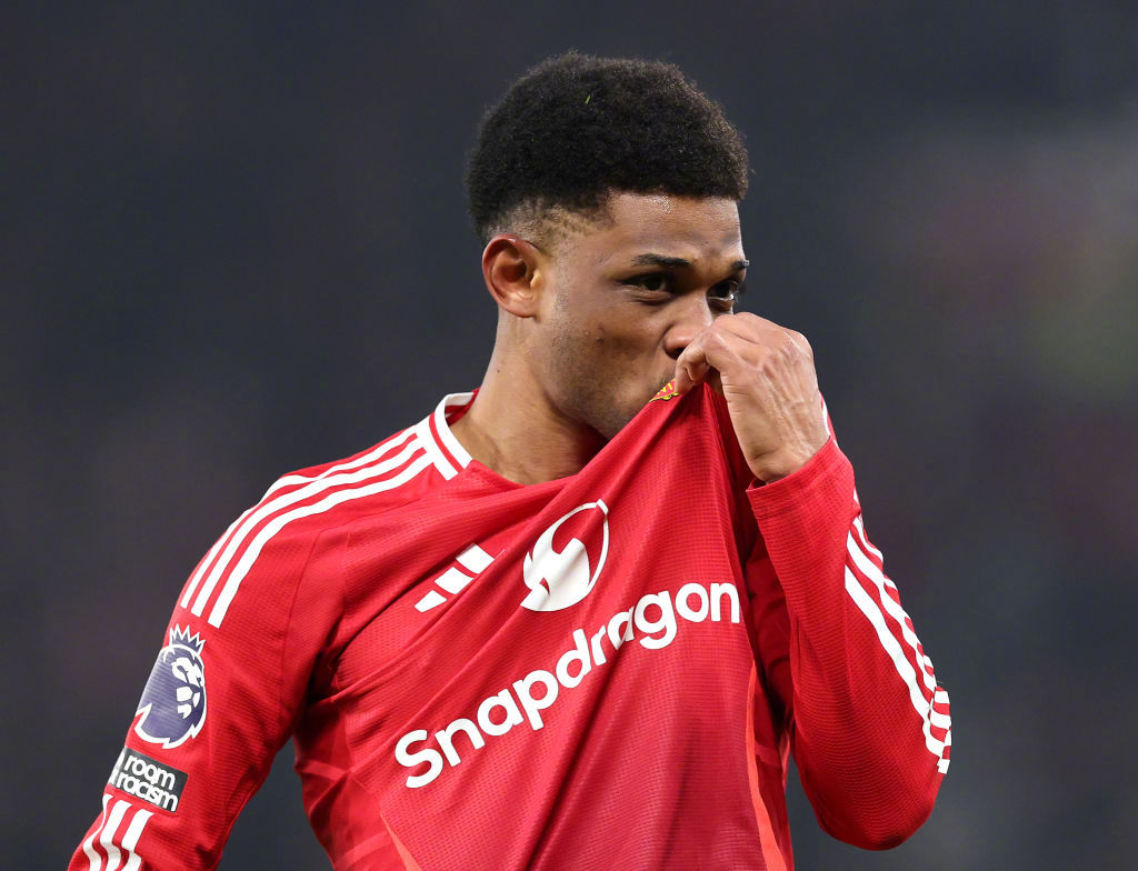 关于南安普顿主场惊险胜利，庆祝胜利的信息