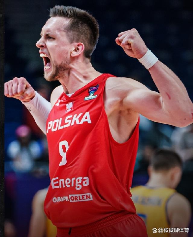 波兰队憾负瑞典，遗憾止步欧国足球八强赛的简单介绍