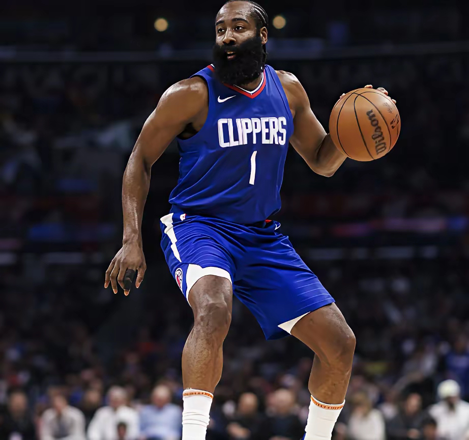 包含快船顺利逆转，取得战胜急需一马的词条