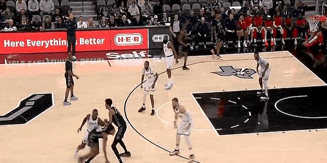 马刺轻取灰熊,伦纳德点燃赛场 马刺轻取灰熊,伦纳德点燃赛场