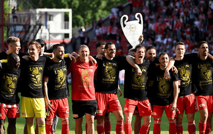 包含莱比锡红牛强势德国，内马尔统治全场的词条