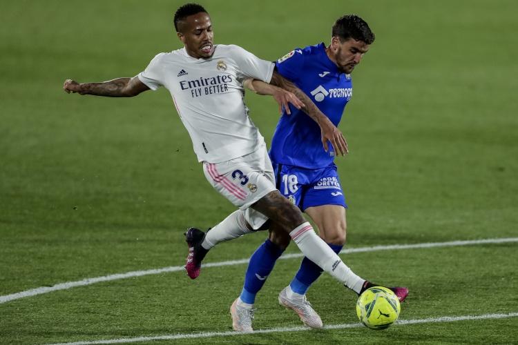 包含皇马遭遇惨败，小组出线形势越发严峻的词条