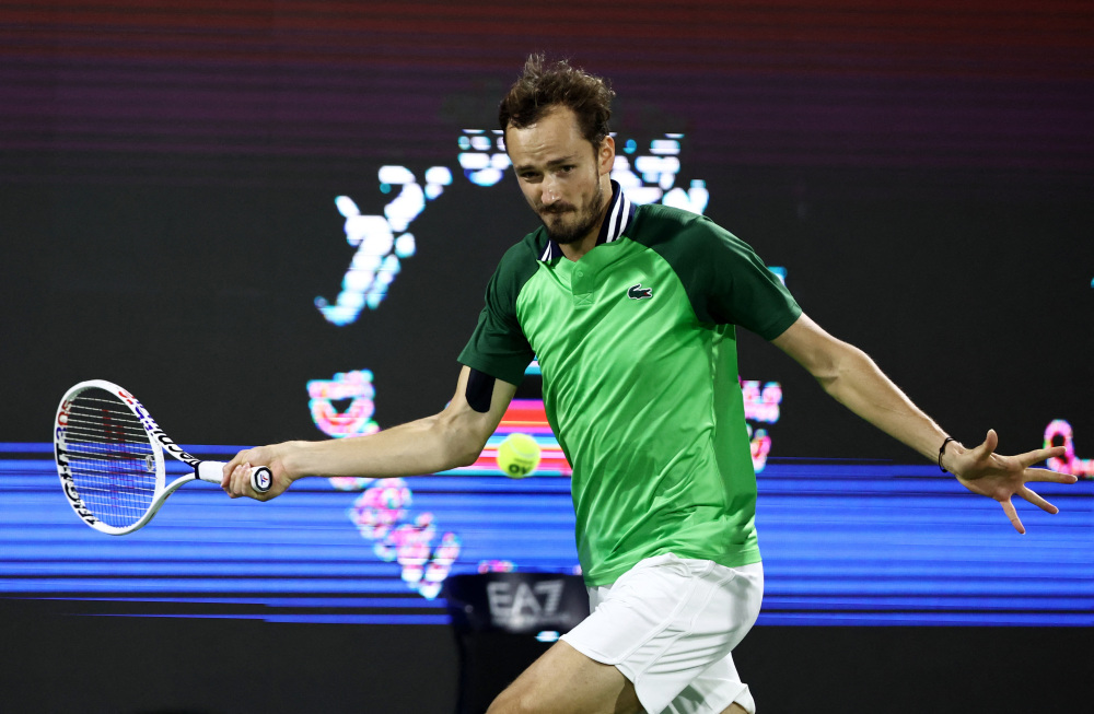 包含德国网球队力克世界网球队，梅德韦杰夫惊艳世界的词条