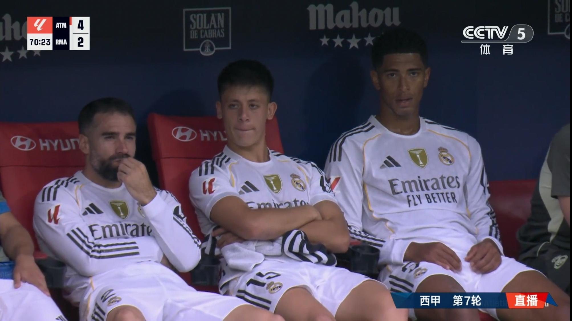 马德里竞技遭遇客场惨败,小组赛形势严峻 马德里竞技遭遇客场惨败,小组赛形势严峻