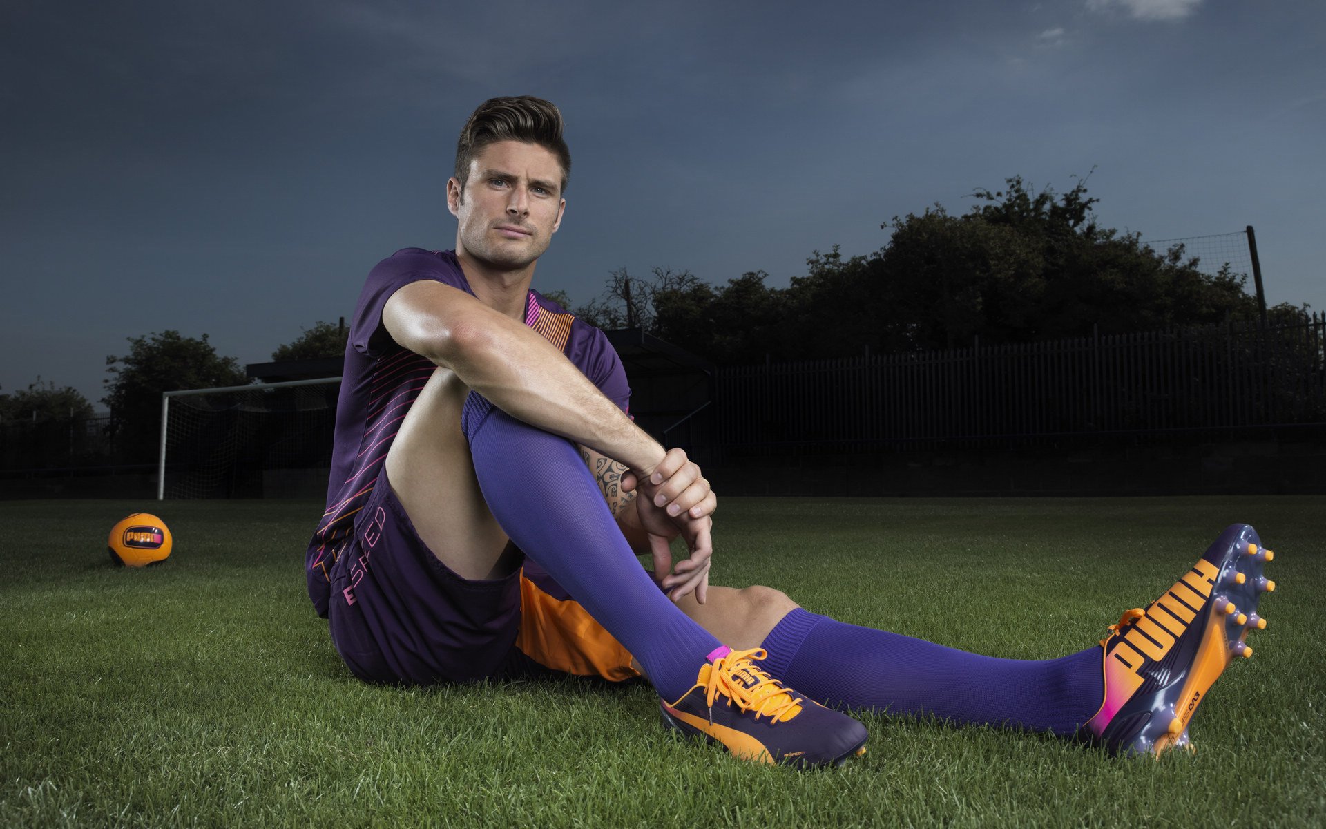 绿茵场上的双城记，从西甲德比到澳洲奇迹，足球如何跨越时空对话